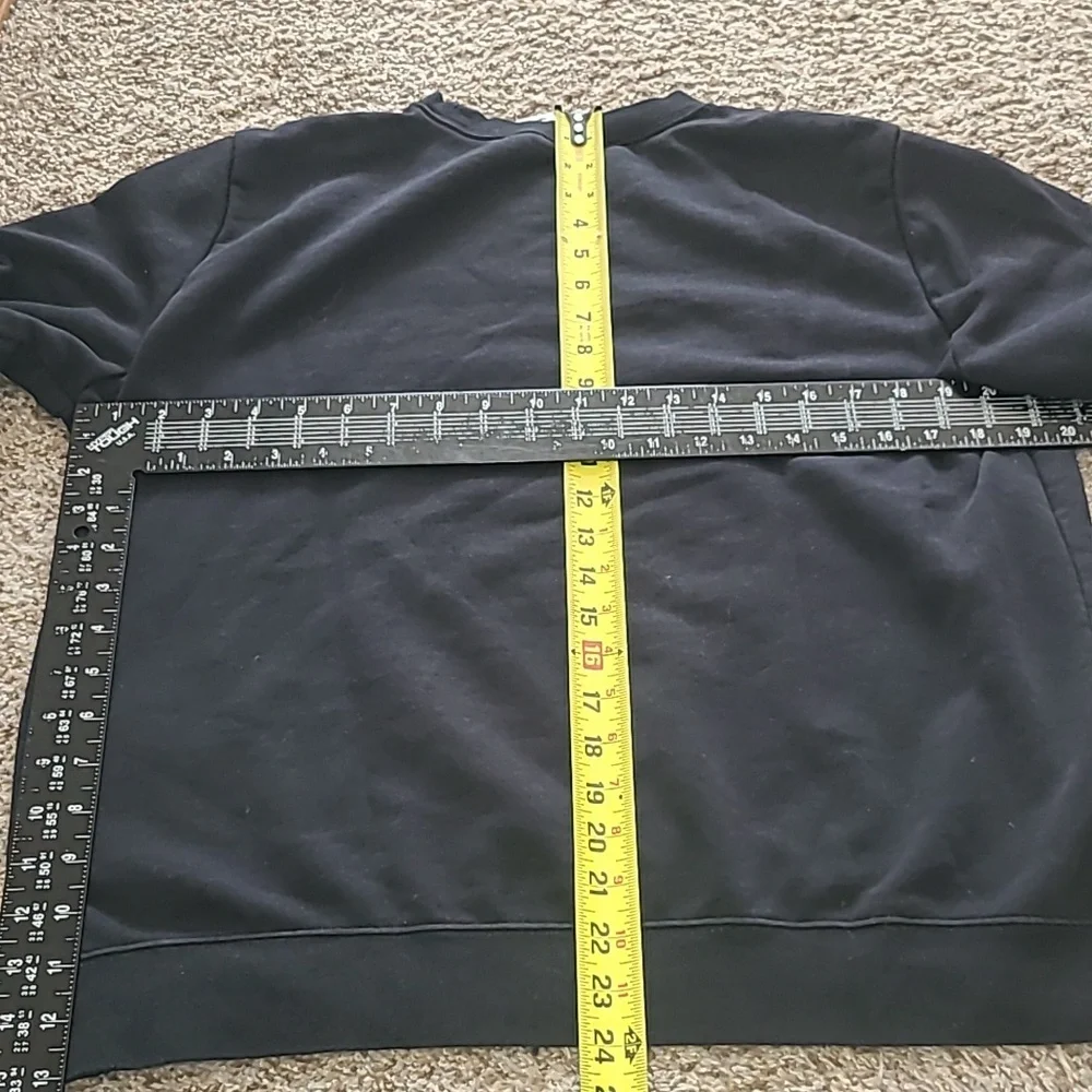 Nike Black and Gold Crewneck Sweater